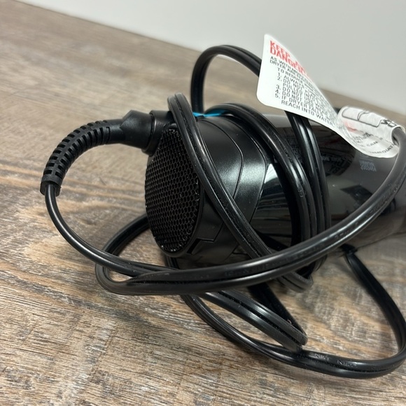 INFINITIPRO BY Conair THE KNOT DR All-in-One Hot Air Hairdryer Brush - Picture 5 of 6